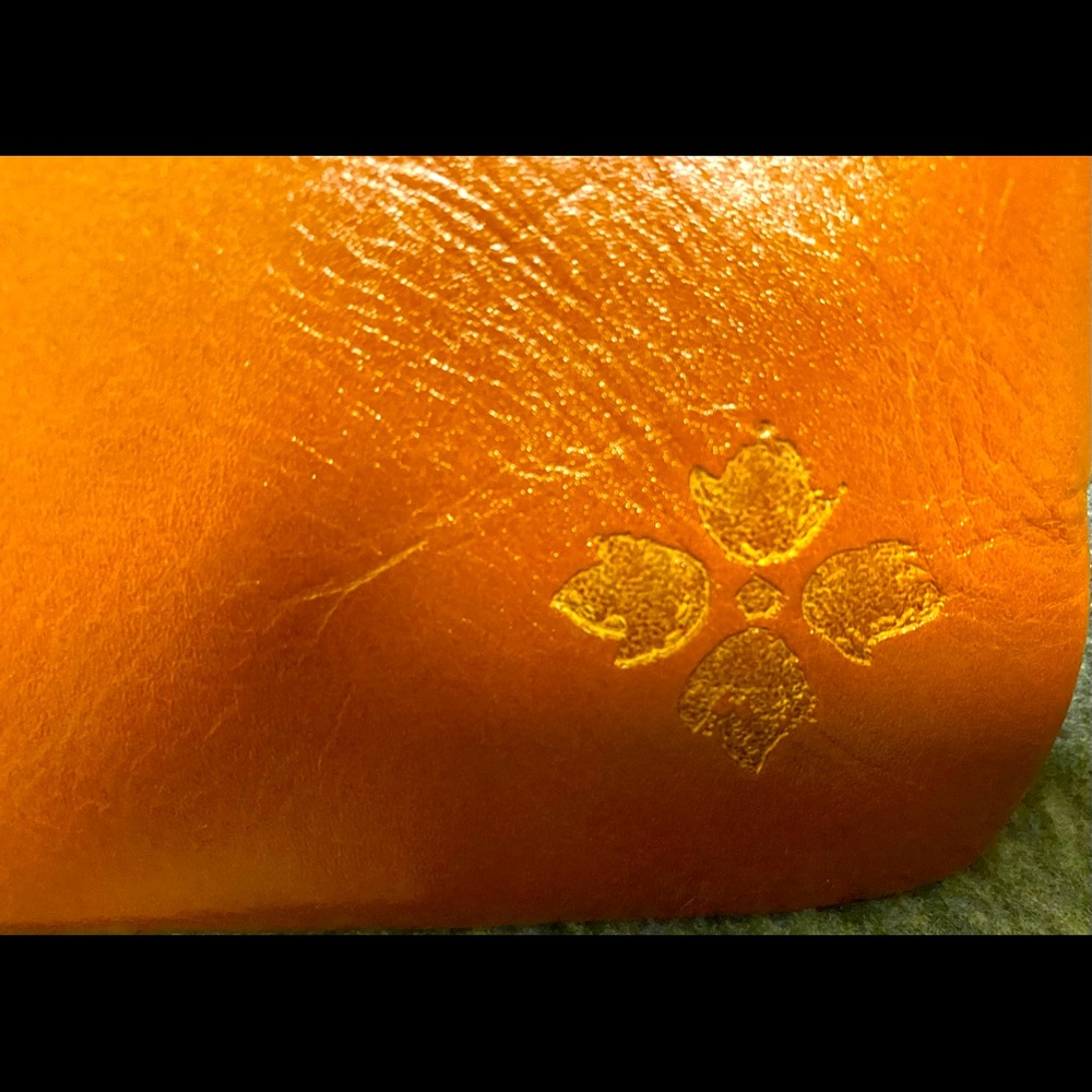 Patricia Nash Leather Clutch/Wrislet/Wallet. NWT - Picture 2 of 5